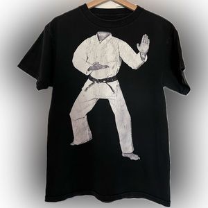 Men’s Graphic Martial Arts T-Shirt Size Medium Black Karate Gi Tee